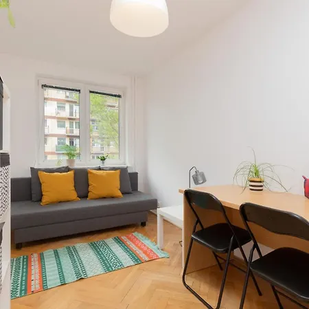 Apartment Bay By Renters Sopot